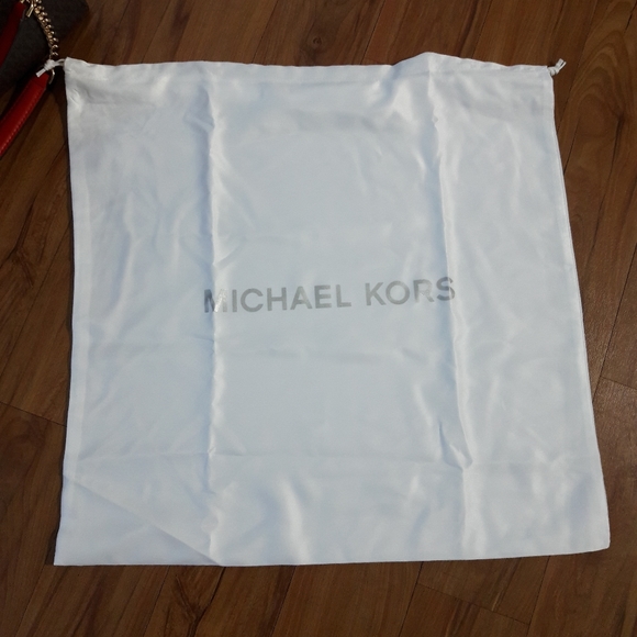 Michael Kors Susan Brown & Red Shoulder Bag - Picture 5 of 16
